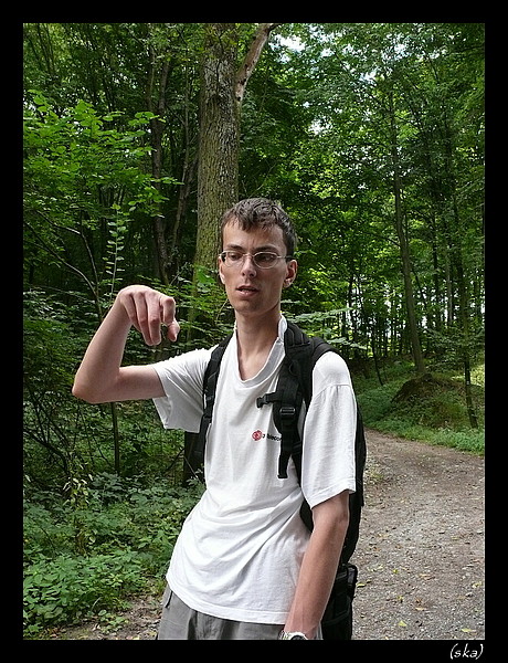 Takto sa drží foťák.